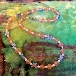 18” pink bead/white Pearl/butterfly necklace